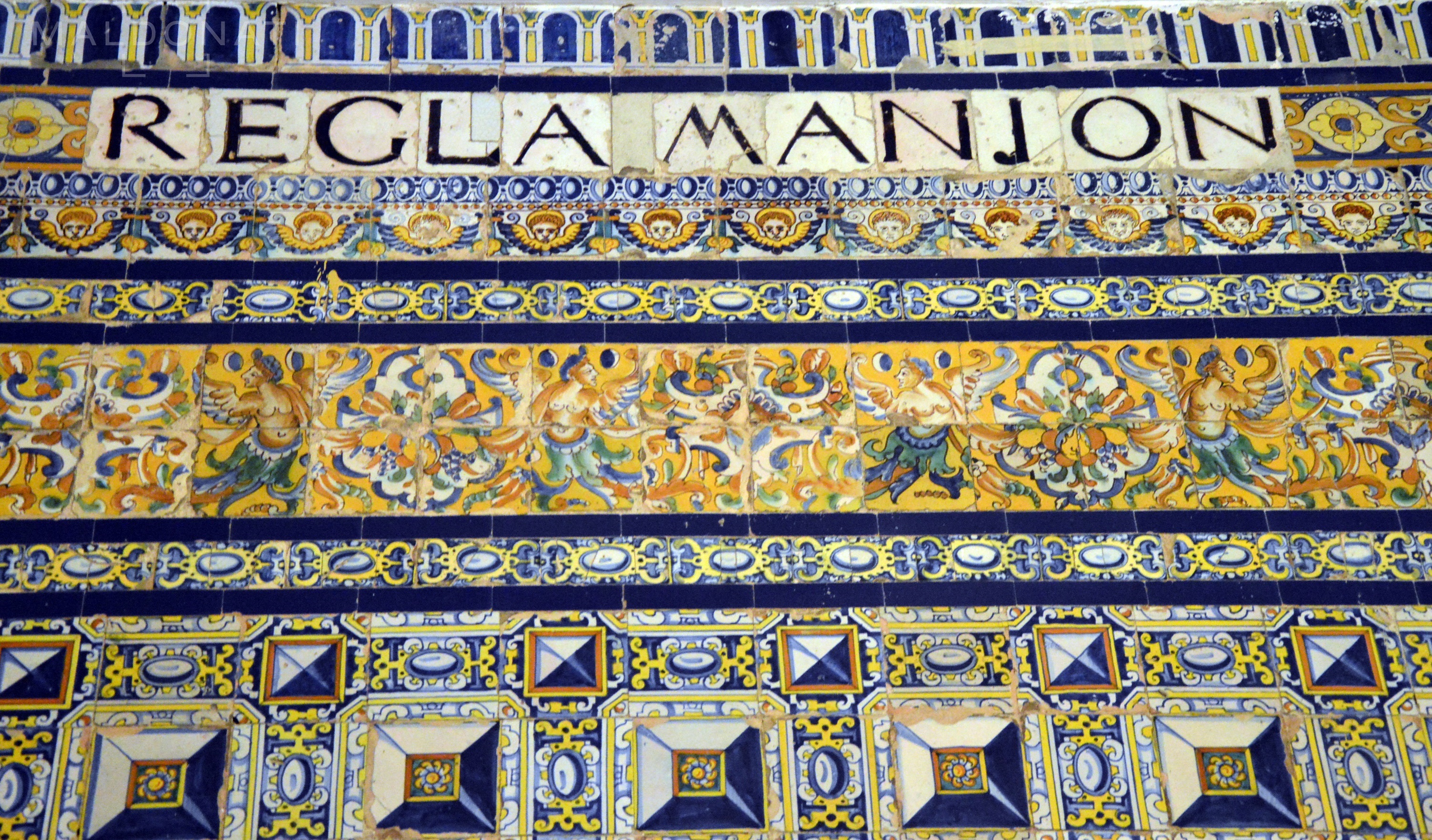 Resultado de imagen de azulejo palacio lebrija